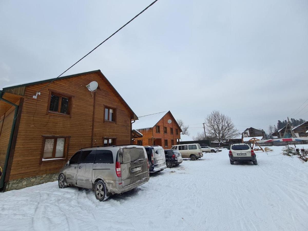 Villa Na Uzlissi Migovo Bagian luar foto